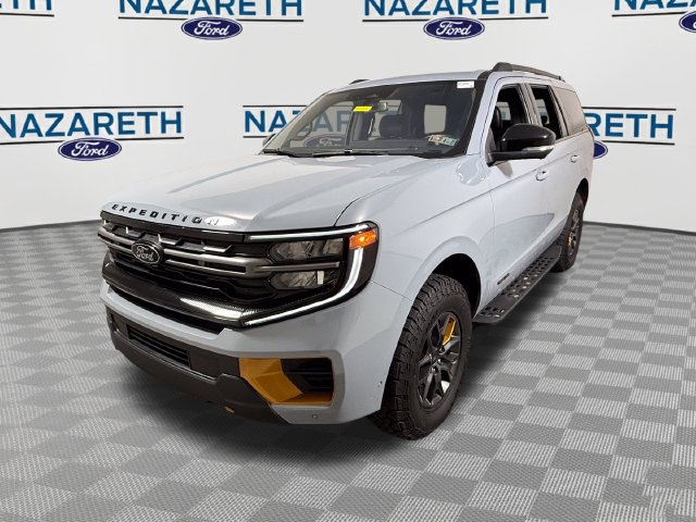 Used 2025 Ford Expedition Tremor AWD/4WD image 3
