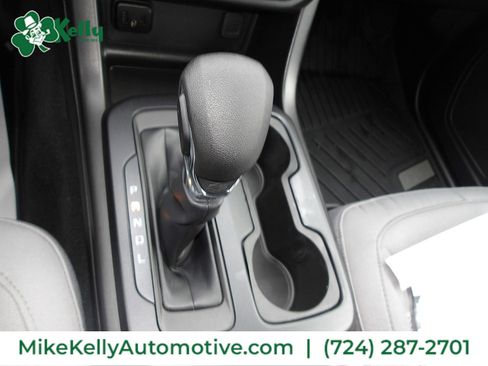 Certified 2022 Chevrolet Colorado W/T w/ Custom Special Edition image 20