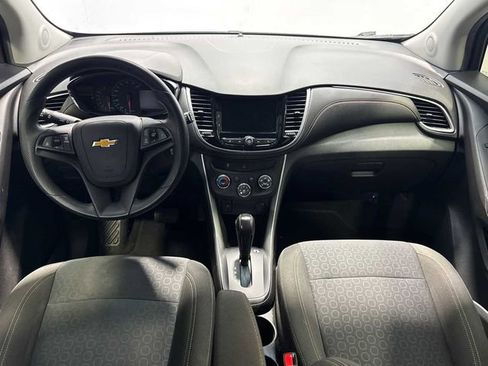Used 2021 Chevrolet Trax LS w/ Tint and Cruise Package FWD image 25