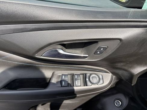 Used 2024 Buick Envista Sport Touring w/ Convenience I Package FWD image 19