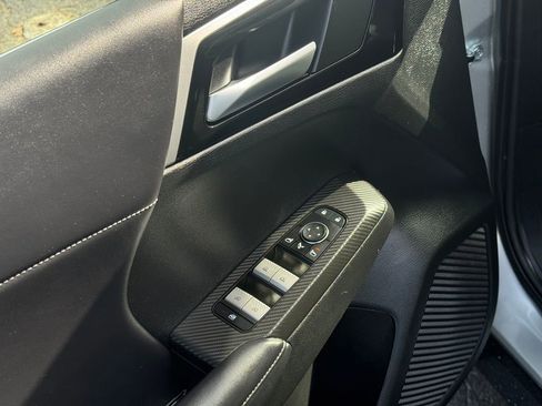 Used 2024 Mitsubishi Outlander Ralliart AWD/4WD image 19
