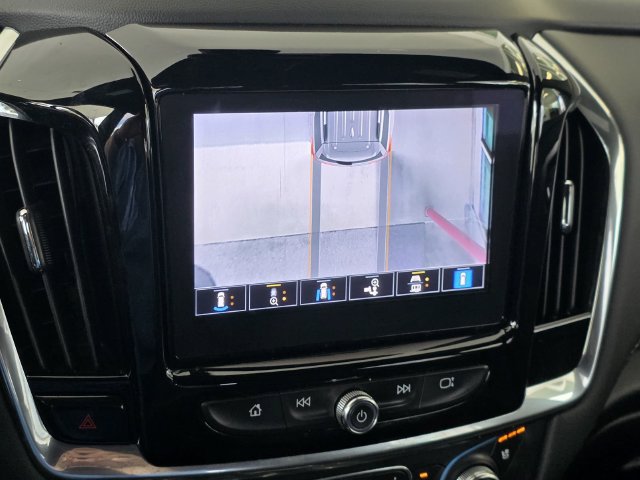 Used 2023 Chevrolet Traverse Premier w/ Redline Edition FWD image 22