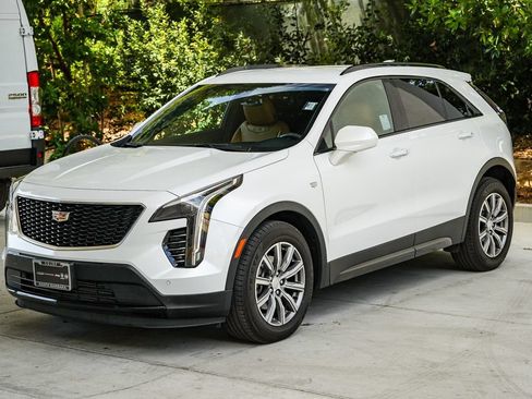 Used 2019 Cadillac XT4 Sport FWD image 3