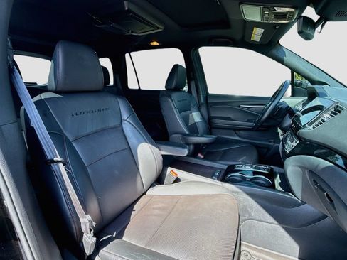 Used 2022 Honda Pilot Black Edition image 33