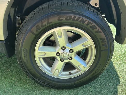 Used 2008 Dodge Nitro SXT AWD/4WD image 40