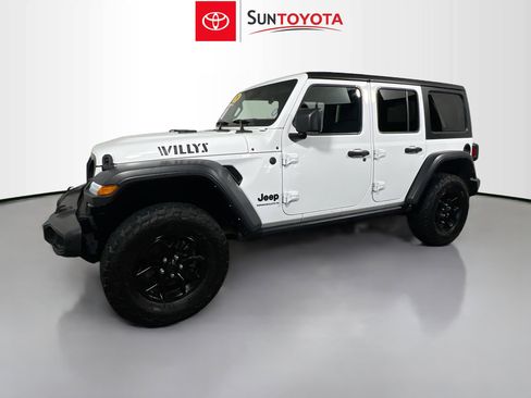 Used 2024 Jeep Wrangler Willys image 9