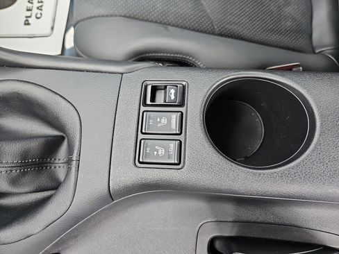 Used 2024 Nissan Z Performance w/ Floor Mat Package RWD image 14