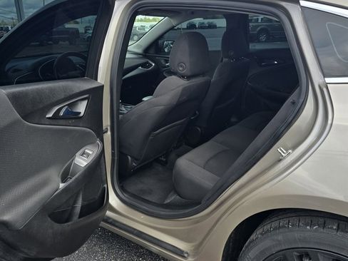 Used 2022 Chevrolet Malibu LT w/ Sport Edition image 10