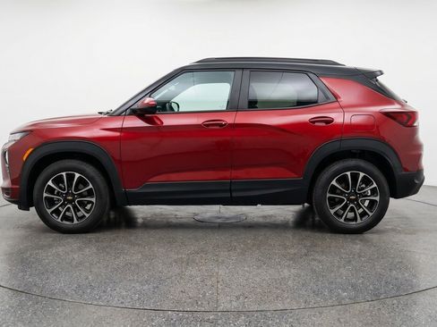 Used 2025 Chevrolet TrailBlazer LT FWD image 5
