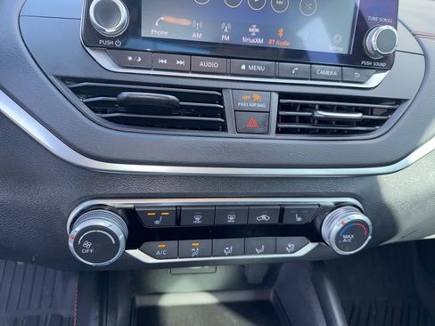 Used 2021 Nissan Altima 2.0 SR FWD image 14