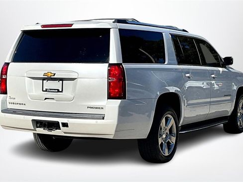 Used 2020 Chevrolet Suburban Premier image 5