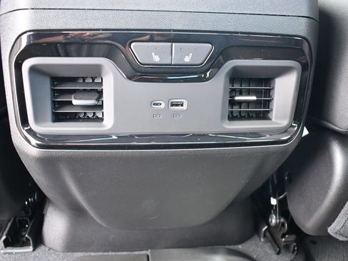 New 2026 GMC Sierra 1500 AT4 image 27