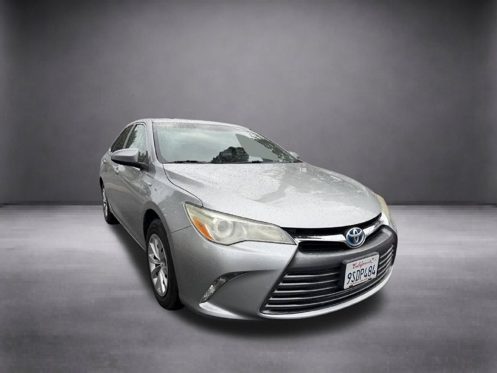 Used 2016 Toyota Camry LE FWD image 2