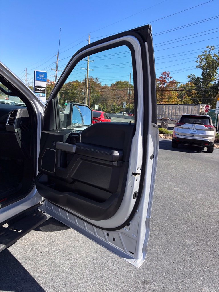 Used 2019 Ford F150 Raptor w/ Equipment Group 802A Luxury AWD/4WD image 24