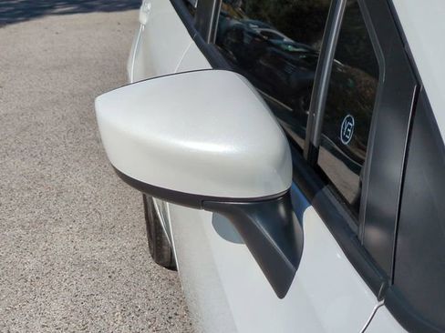 New 2025 Nissan Versa SV w/ Trunk Package image 12