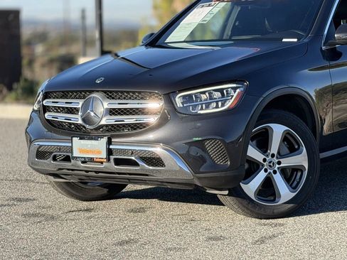 Used 2022 Mercedes-Benz GLC 300 4MATIC image 3
