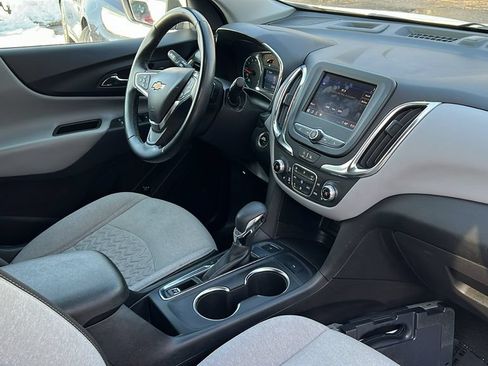Used 2024 Chevrolet Equinox LT AWD/4WD image 11