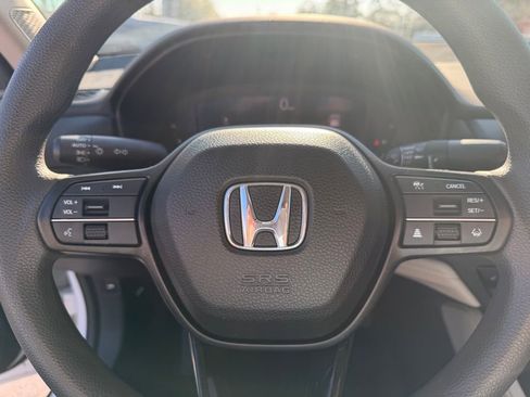 Certified 2023 Honda Accord EX image 20