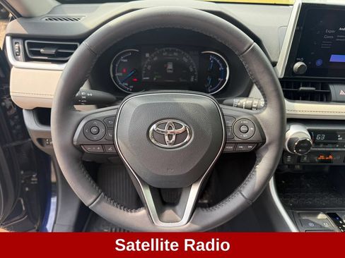 Used 2023 Toyota RAV4 XLE w/ Convenience Package AWD/4WD image 15
