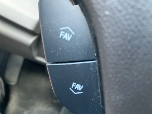 Used 2023 Chevrolet Camaro LT RWD image 17