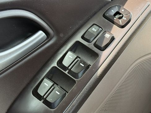 Used 2012 Hyundai Tucson GLS image 23