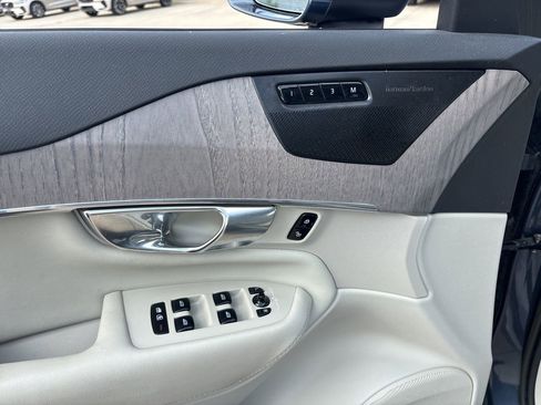 Used 2023 Volvo XC90 B6 Plus w/ Protection Package Premier image 15