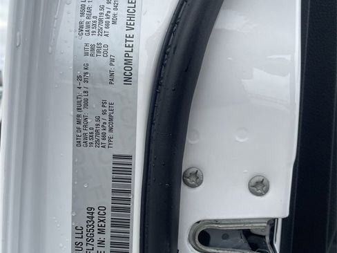 New 2025 RAM 4500 Tradesman image 26