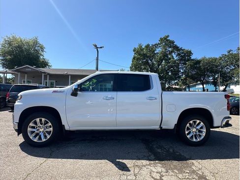 Used 2022 Chevrolet Silverado 1500 LTZ AWD/4WD image 4