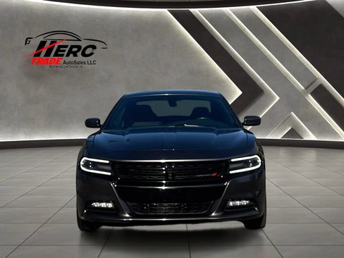 Used 2015 Dodge Charger R/T RWD image 10