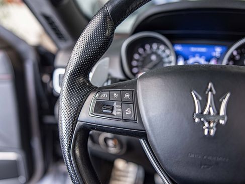 Used 2019 Maserati Levante S GranSport image 26