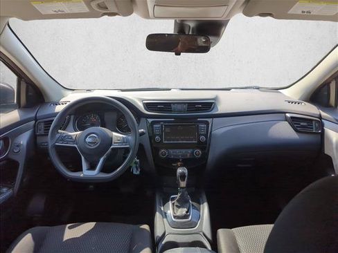 Used 2020 Nissan Rogue Sport S FWD image 19