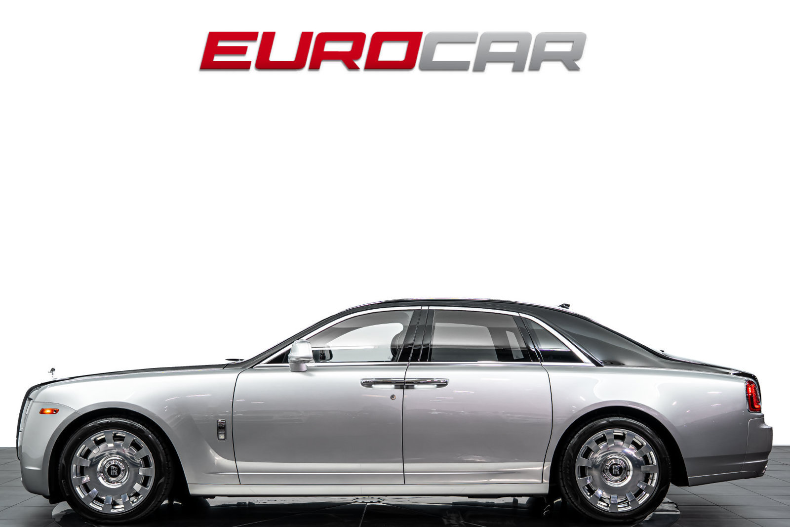 Used 2014 Rolls-Royce Ghost RWD image 2