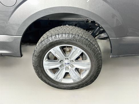 Used 2018 Ford F150 XLT w/ Equipment Group 302A Luxury AWD/4WD image 11
