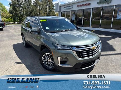 Used 2023 Chevrolet Traverse LT AWD/4WD image 1