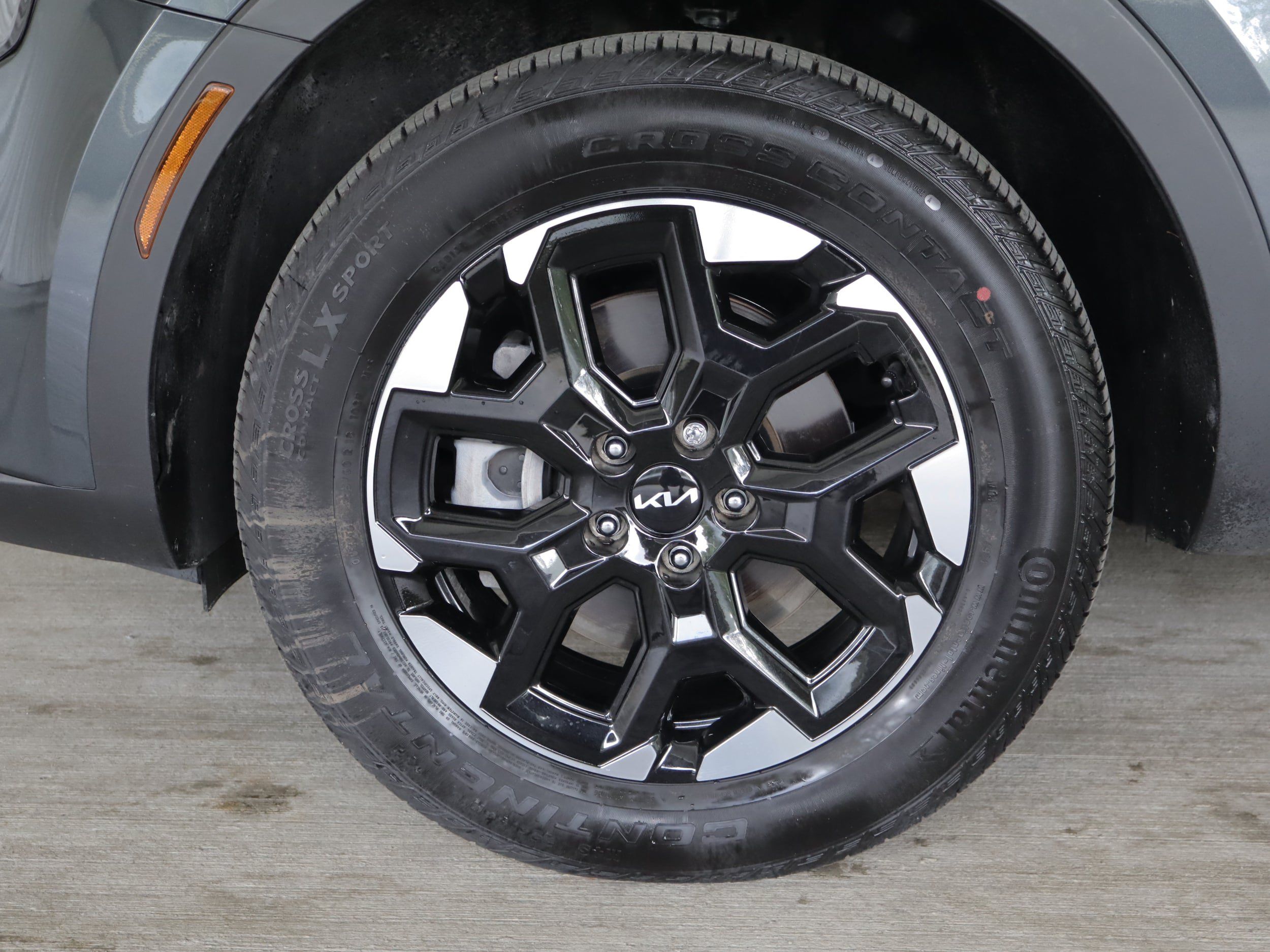Used 2024 Kia Sorento S w/ Panoramic Sunroof Package AWD/4WD image 29