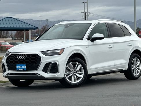 Used 2023 Audi Q5 2.0T Premium image 1