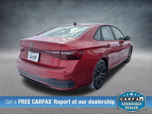 Used 2025 Volkswagen Jetta Sport image 5