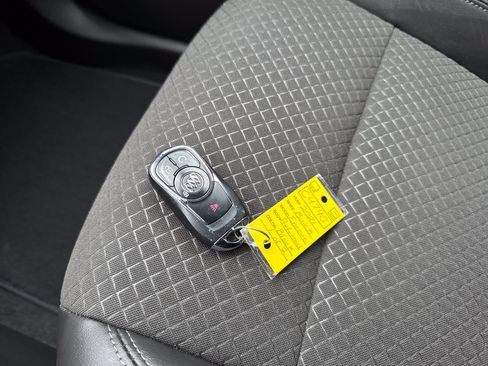 Used 2021 Buick Encore Preferred w/ Safety Package II FWD image 32