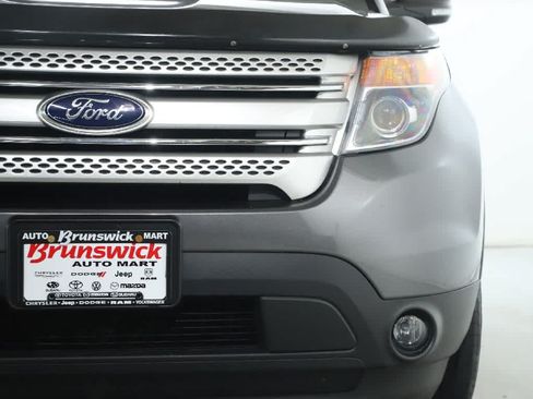 Used 2013 Ford Explorer XLT AWD/4WD image 7