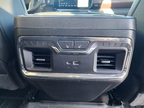 Used 2024 GMC Sierra 2500 Denali w/ Denali Reserve Package image 21