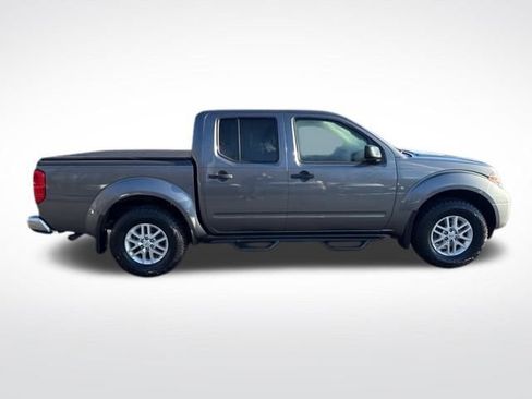 Used 2021 Nissan Frontier SV image 5