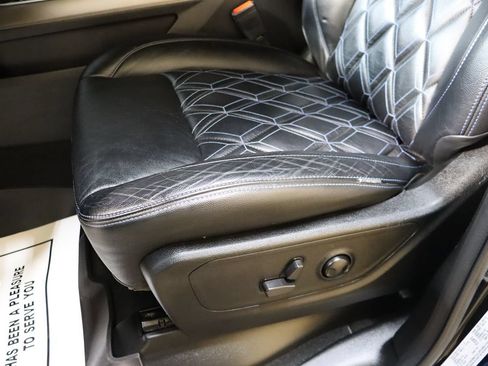 Used 2022 RAM 1500 Big Horn AWD/4WD image 40