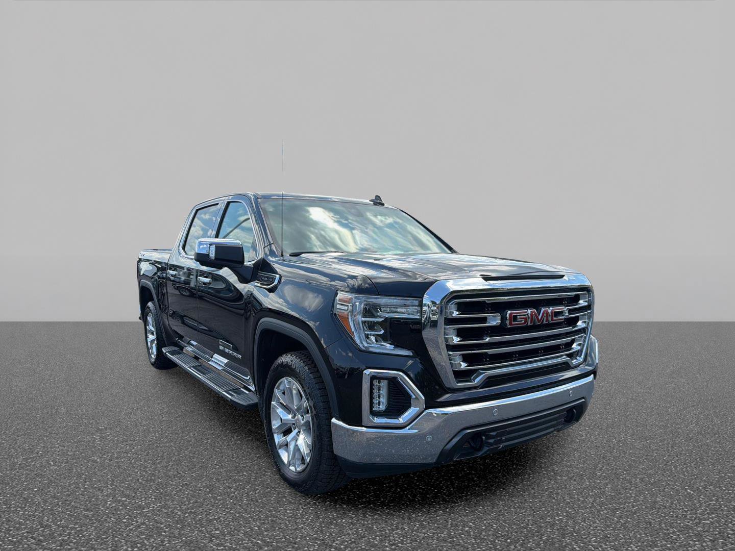 Certified 2019 GMC Sierra 1500 SLT w/ SLT Premium Plus Package AWD/4WD image 3
