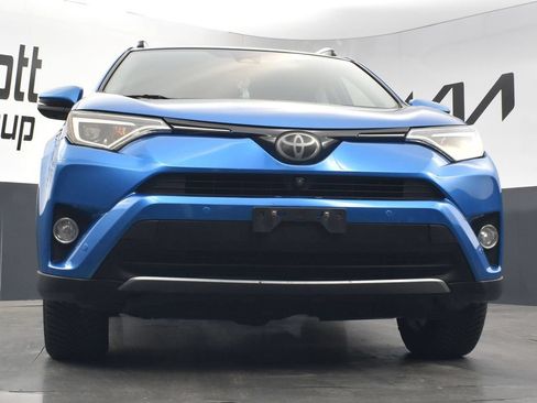 Used 2018 Toyota RAV4 Limited w/ Advanced Technology Package AWD/4WD image 24