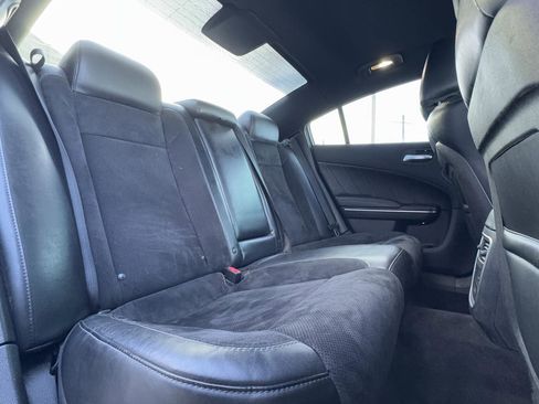 Used 2016 Dodge Charger R/T Scat Pack w/ Beats Audio Group image 39