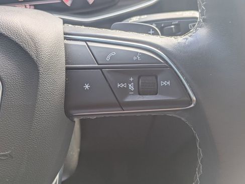 Used 2022 Audi Q8 Premium w/ Convenience Package AWD/4WD image 26