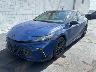 Used 2025 Toyota Camry SE w/ Convenience Package