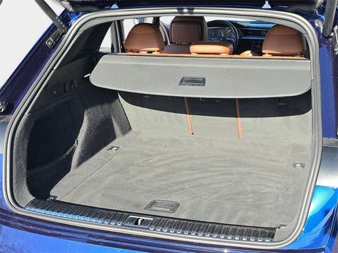 Certified 2022 Audi e-tron Chronos image 12