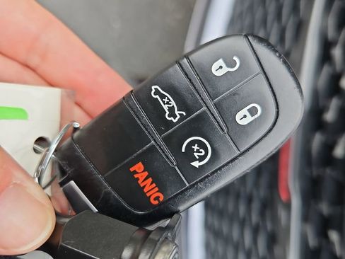 Used 2023 Chrysler 300 S image 38