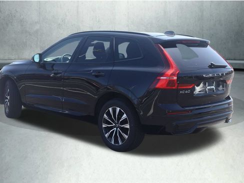 Used 2024 Volvo XC60 B5 Plus w/ Protection Package Premier AWD/4WD image 14